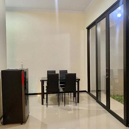 Guest House / Homestay Bukit Mutiara Residence Ngingas Exterior photo